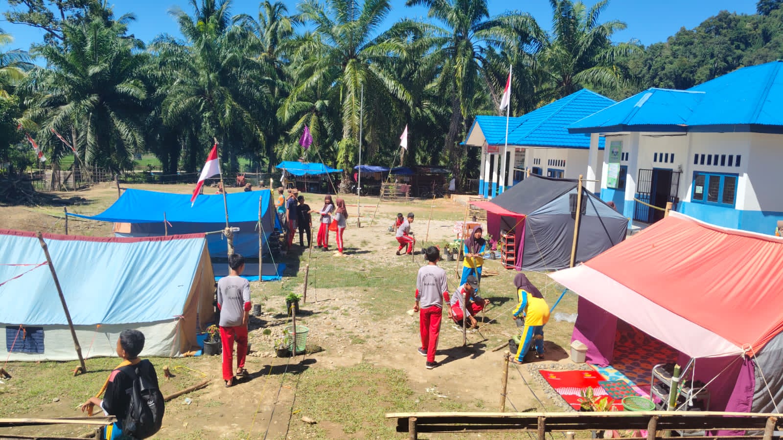 Poto pembuatan tenda
