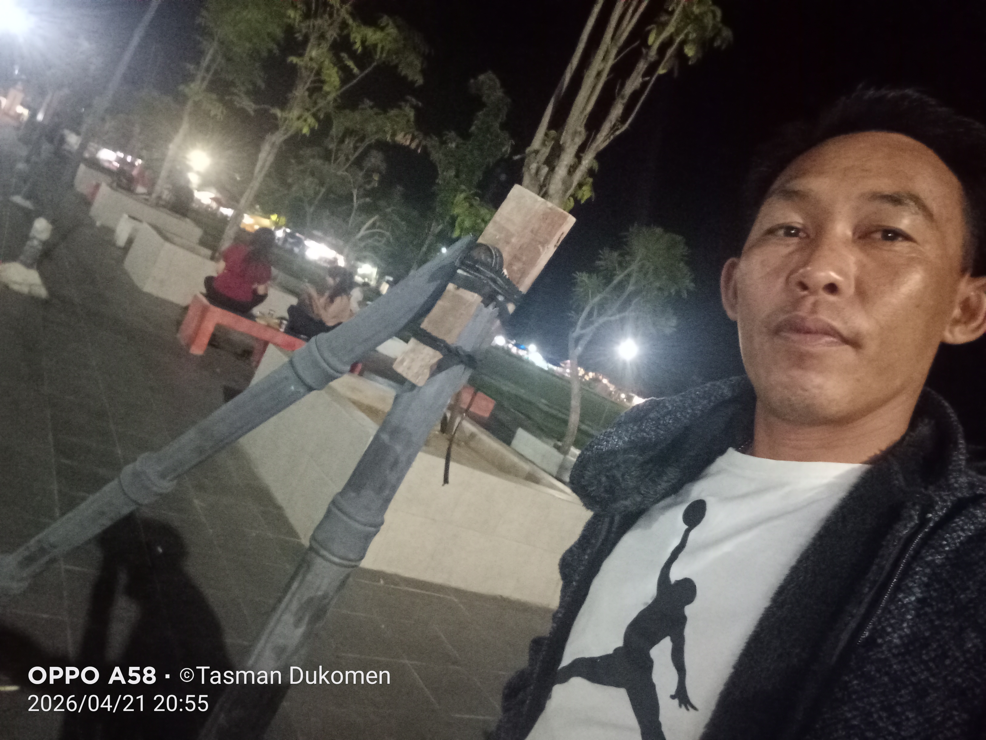 Poto tiang